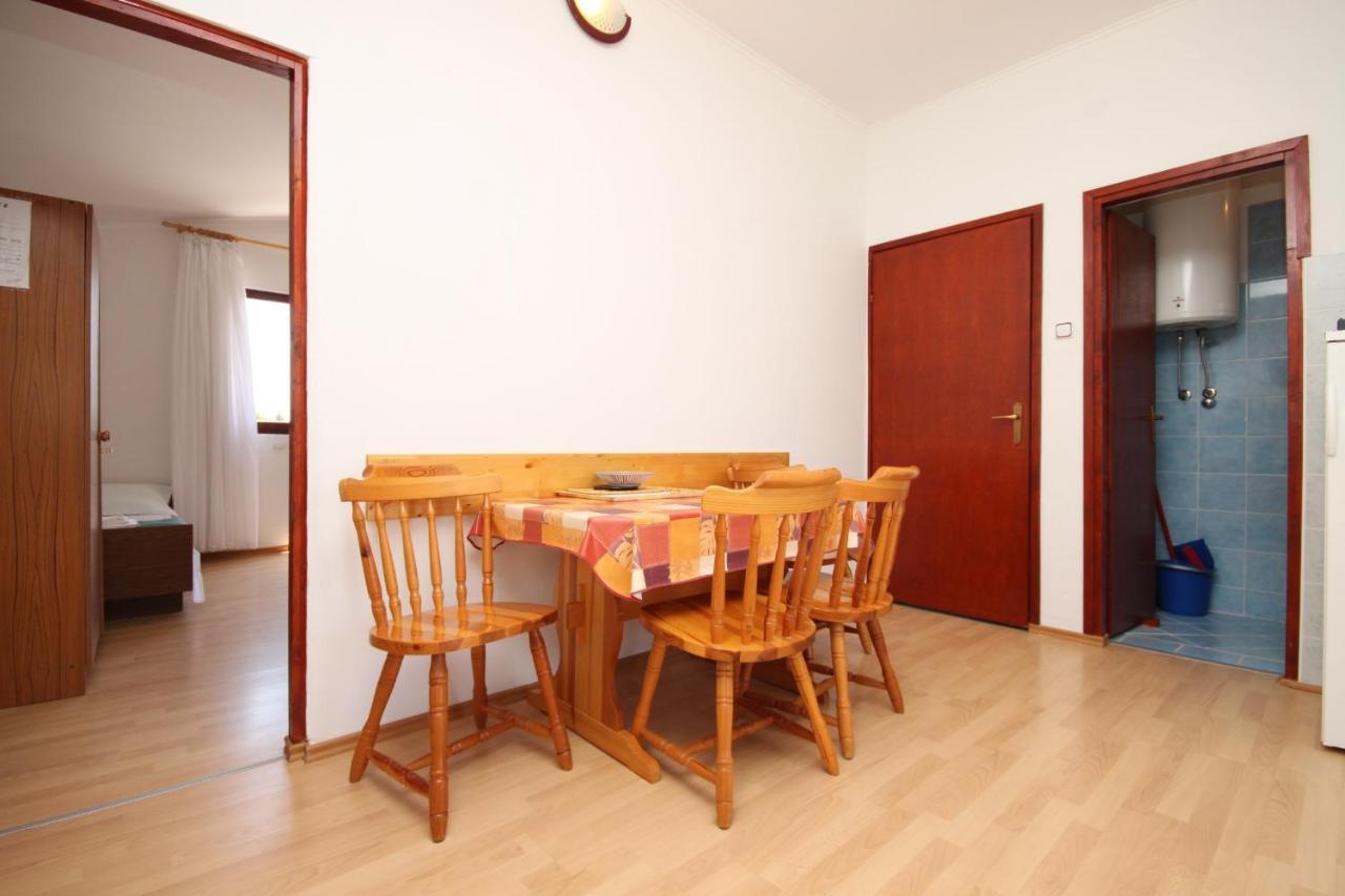 Apartments With A Parking Space Starigrad, Paklenica - 6431 外观 照片
